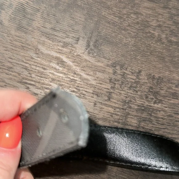 Mens Burberry belt - Picture 3 of 7